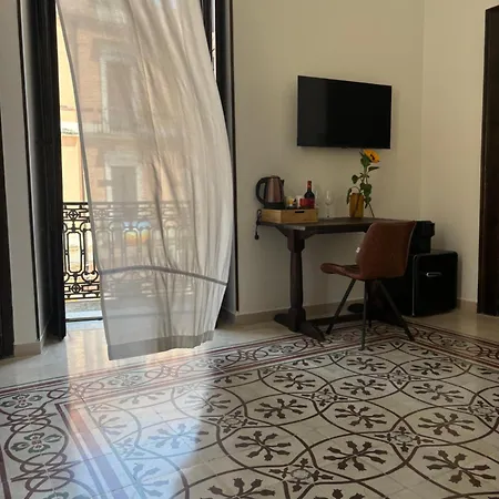 לינה וארוחת בוקר Palazzo Conserva 4*